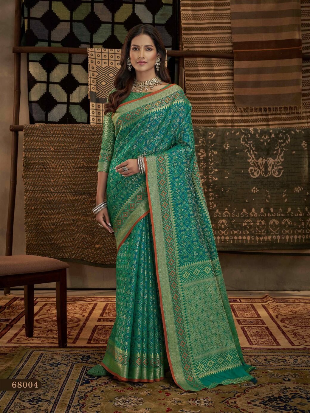 Beautiful Rama Green Banarasi Patola Silk Saree